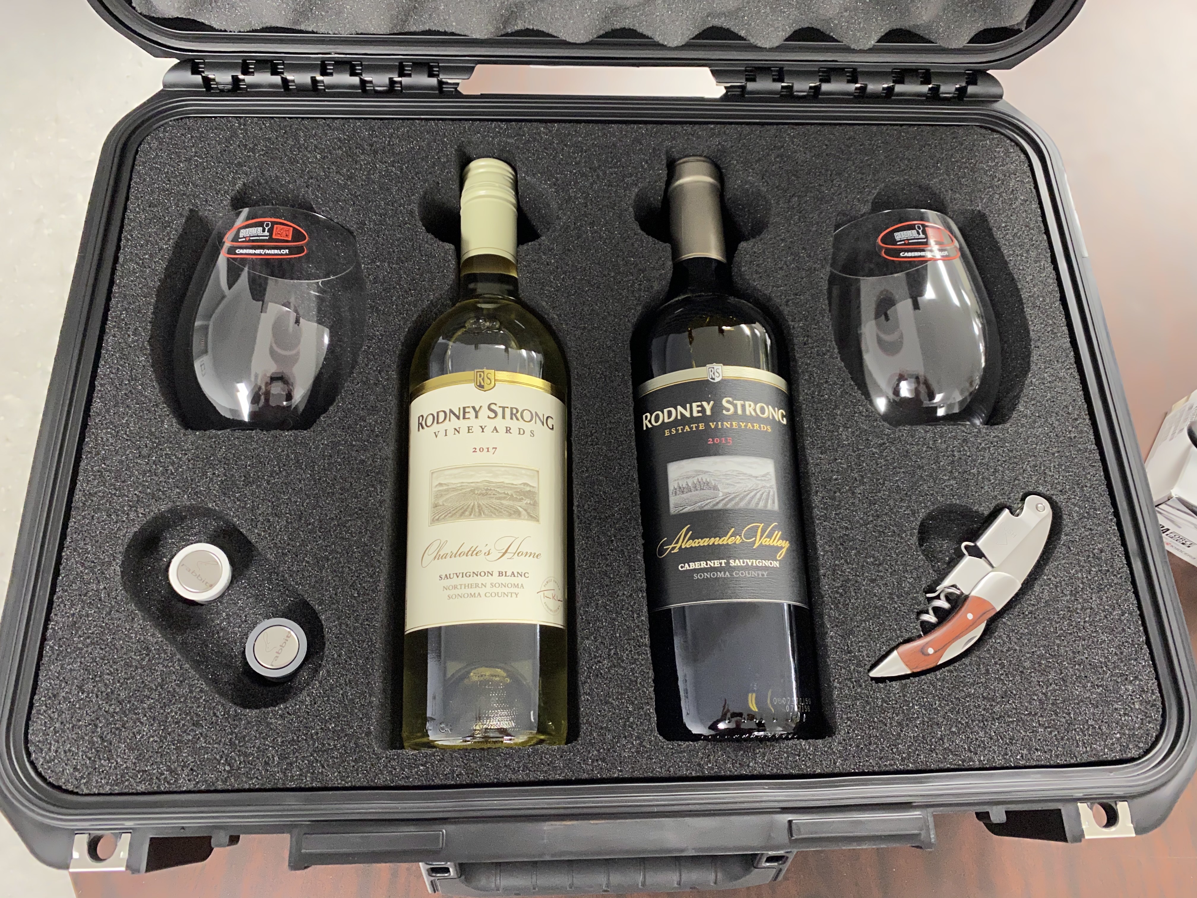 Wine case